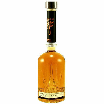 http://cdn2.bigcommerce.com/server5500/tpbc2s65/products/3943/images/4567/milagro_tequila_select_barrel_reserve_anejo750__18651.1383234108.1280.1280.jpg?c=2